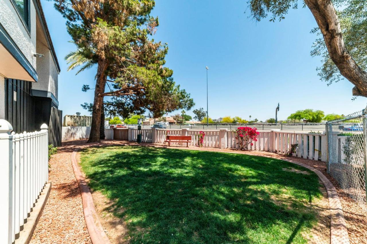 Metro Phoenix Loft Sleeps 6 מראה חיצוני תמונה