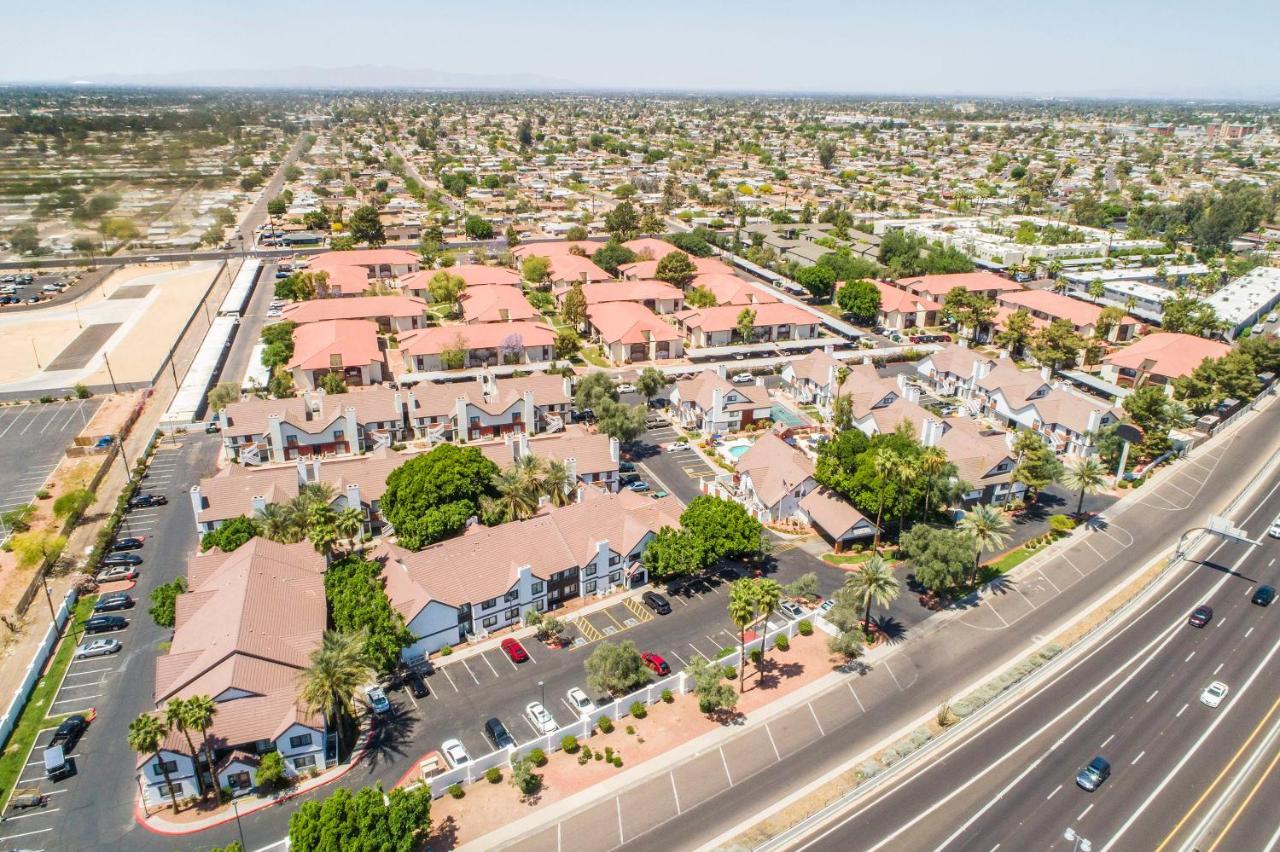 Metro Phoenix Loft Sleeps 6 מראה חיצוני תמונה