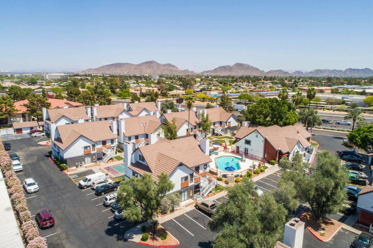 Metro Phoenix Loft Sleeps 6 מראה חיצוני תמונה