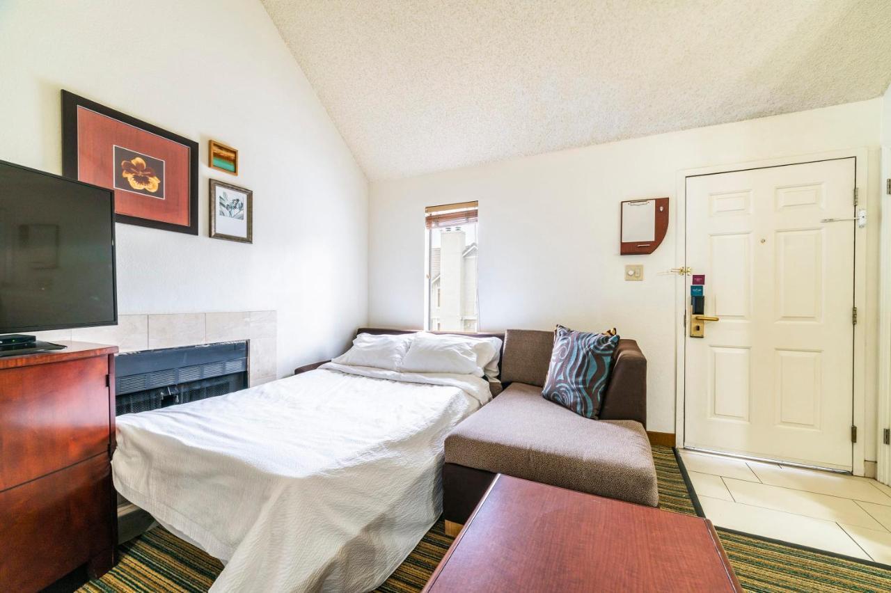 Metro Phoenix Loft Sleeps 6 מראה חיצוני תמונה